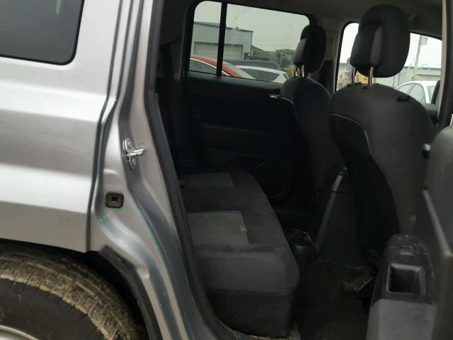 1C4NJPBBXGD698517 - 2016 JEEP PATRIOT SP SILVER photo 6