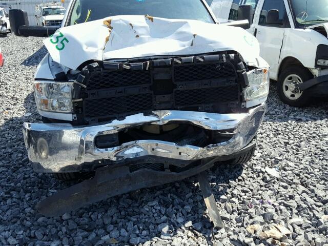 3C63RPGLXFG618546 - 2015 RAM 3500 ST WHITE photo 9