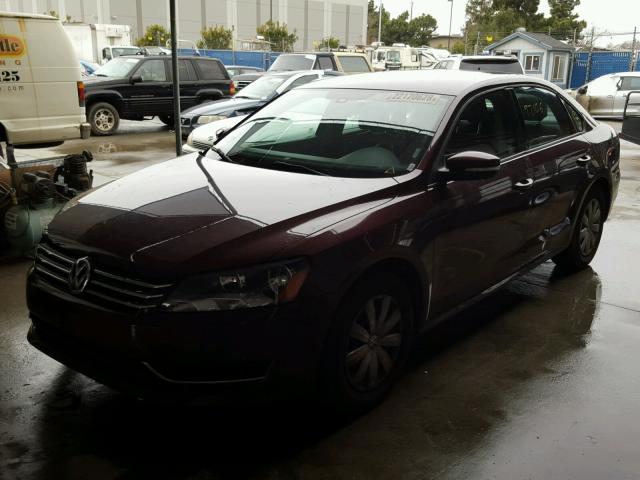 1VWAP7A31DC046715 - 2013 VOLKSWAGEN PASSAT S BURGUNDY photo 2