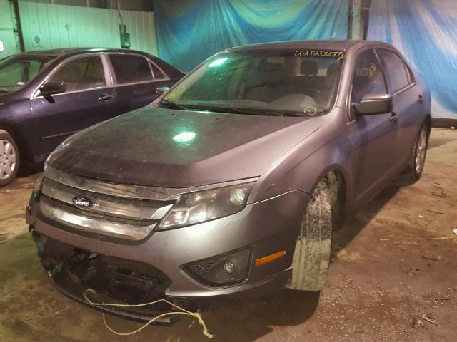 3FAHP0HG8CR346520 - 2012 FORD FUSION SE GRAY photo 2