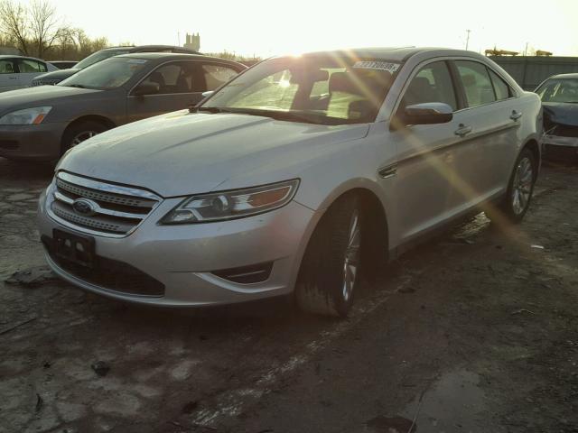 1FAHP2FW9BG118389 - 2011 FORD TAURUS LIM SILVER photo 2