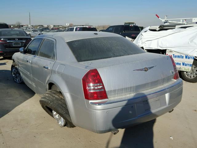 2C3LA63H56H520153 - 2006 CHRYSLER 300C SILVER photo 3