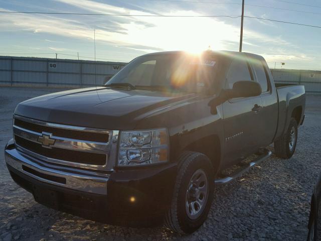 1GCEC19X29Z270536 - 2009 CHEVROLET SILVERADO BLACK photo 2