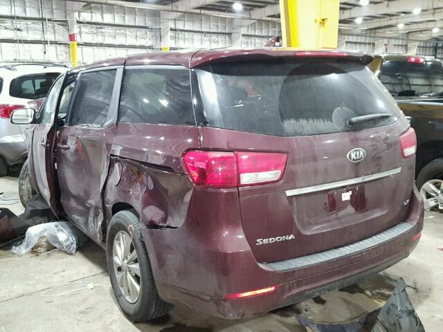 KNDMB5C19H6232585 - 2017 KIA SEDONA LX MAROON photo 3