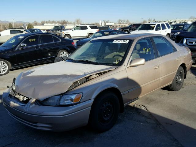 JT2BG28K3X0336248 - 1999 TOYOTA CAMRY LE GOLD photo 2