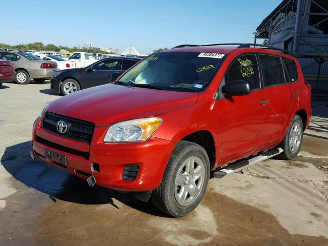 2T3ZF4DV2CW121129 - 2012 TOYOTA RAV4 RED photo 2