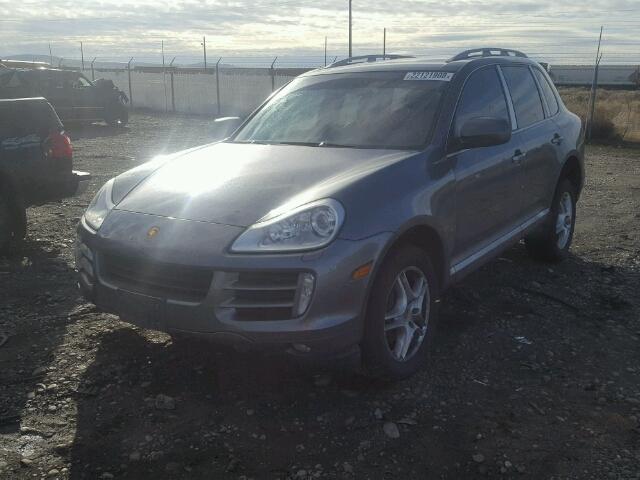 WP1AA29P08LA17855 - 2008 PORSCHE CAYENNE SILVER photo 2