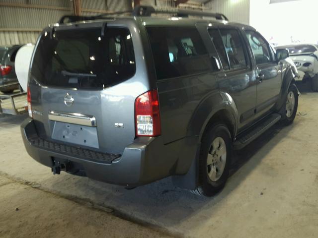 5N1AR18U96C631324 - 2006 NISSAN PATHFINDER GRAY photo 4