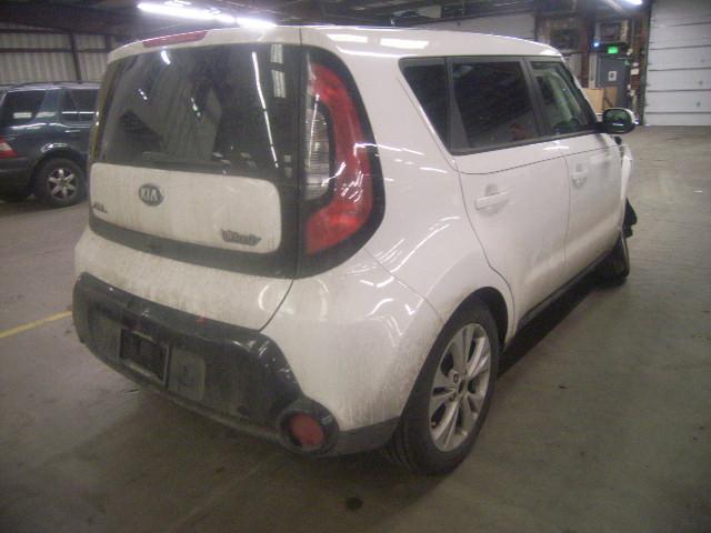 KNDJP3A57G7249375 - 2016 KIA SOUL + WHITE photo 4