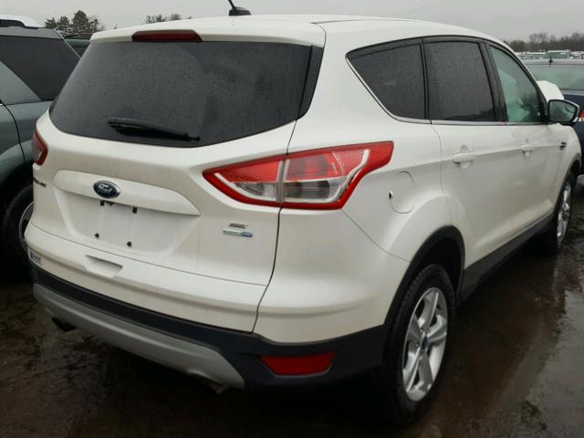 1FMCU9GX2EUE05281 - 2014 FORD ESCAPE SE WHITE photo 4