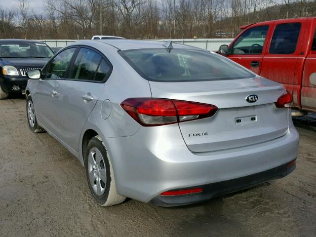 3KPFK4A73HE084180 - 2017 KIA FORTE LX SILVER photo 3