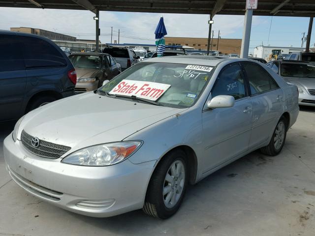 4T1BE30K32U572202 - 2002 TOYOTA CAMRY LE SILVER photo 2