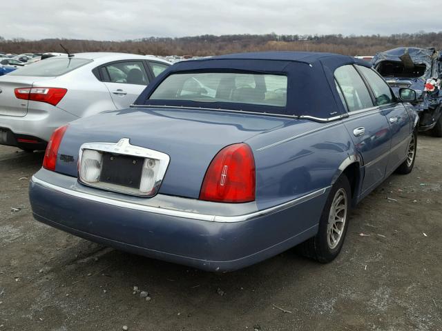 1LNHM82W6YY935684 - 2000 LINCOLN TOWN CAR S BLUE photo 4