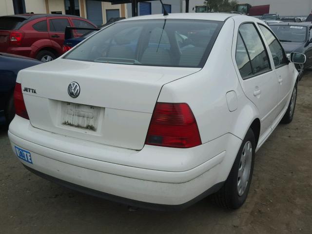 3VWRC29M3YM133924 - 2000 VOLKSWAGEN JETTA GL WHITE photo 4