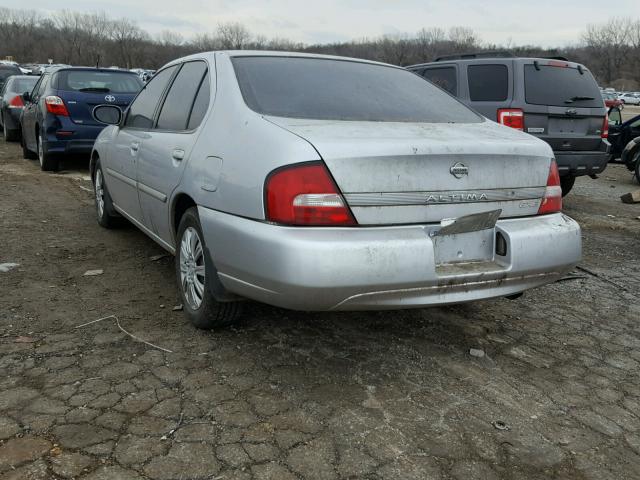 1N4DL01D2YC149651 - 2000 NISSAN ALTIMA XE SILVER photo 3