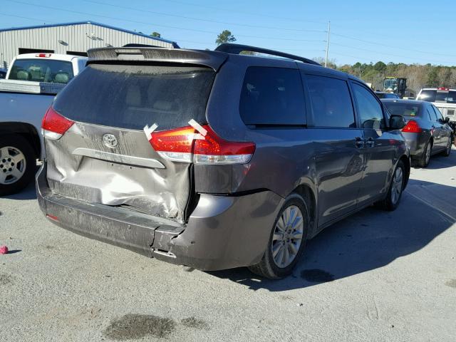 5TDYK3DC4DS326356 - 2013 TOYOTA SIENNA XLE CHARCOAL photo 4