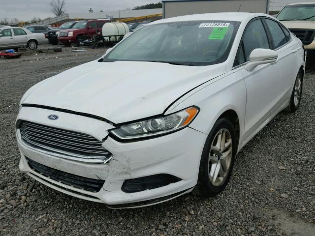 3FA6P0HR8DR225044 - 2013 FORD FUSION SE WHITE photo 2