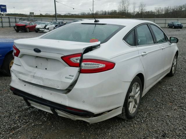 3FA6P0HR8DR225044 - 2013 FORD FUSION SE WHITE photo 4