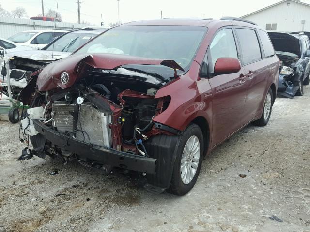 5TDYK3DC3ES420018 - 2014 TOYOTA SIENNA XLE MAROON photo 2