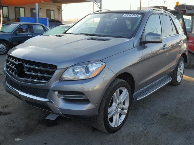 4JGDA5JB7FA513790 - 2015 MERCEDES-BENZ ML 350 GRAY photo 2