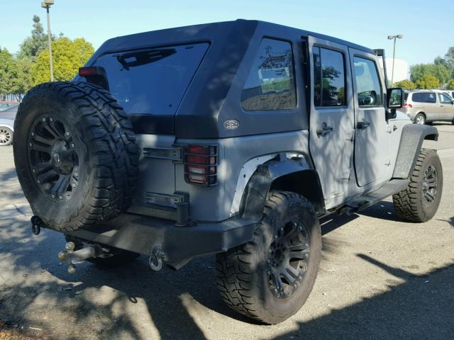 1J48A6H198L552209 - 2011 JEEP WRANGLER U GRAY photo 4