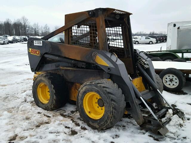 N0V1N112 - 2007 NEWH SKIDSTEER BURN photo 1