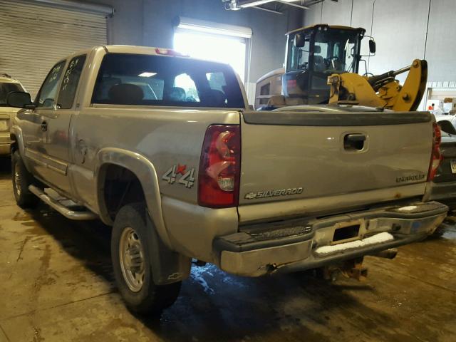 1GCHK29UX3E293489 - 2003 CHEVROLET SILVERADO TAN photo 3