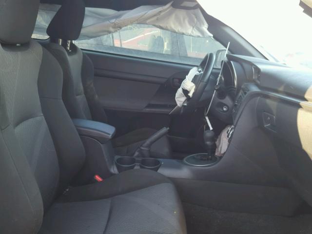 JTKJF5C79D3065354 - 2013 TOYOTA SCION TC 白色 照片 5