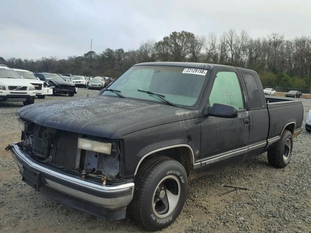 2GTEC19R2V1562756 - 1997 GMC SIERRA C15 BLACK photo 2