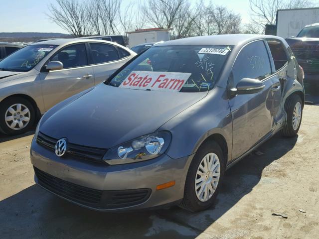 WVWBB7AJ8DW045841 - 2013 VOLKSWAGEN GOLF 灰色 照片 2