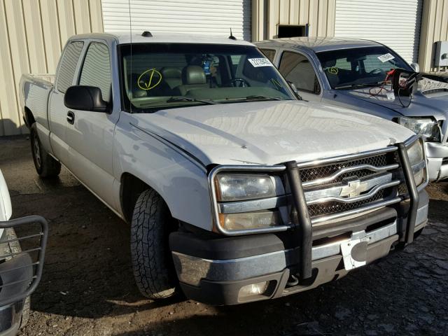 2GCEC19T241291658 - 2004 CHEVROLET SILVERADO WHITE photo 1