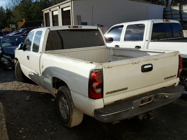 2GCEC19T241291658 - 2004 CHEVROLET SILVERADO WHITE photo 3