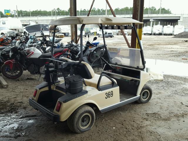 AQ0348352744 - 2010 CLUB GOLF CART WHITE photo 4