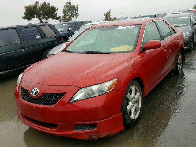 4T1BK46K49U076017 - 2009 TOYOTA CAMRY SE RED photo 2