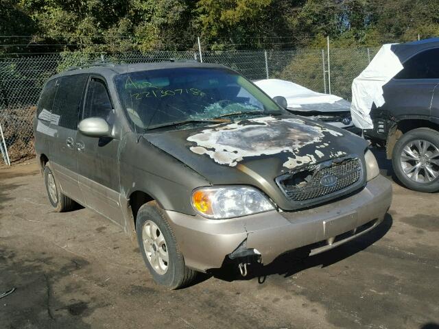 KNDUP132056745755 - 2005 KIA SEDONA EX TAN photo 1