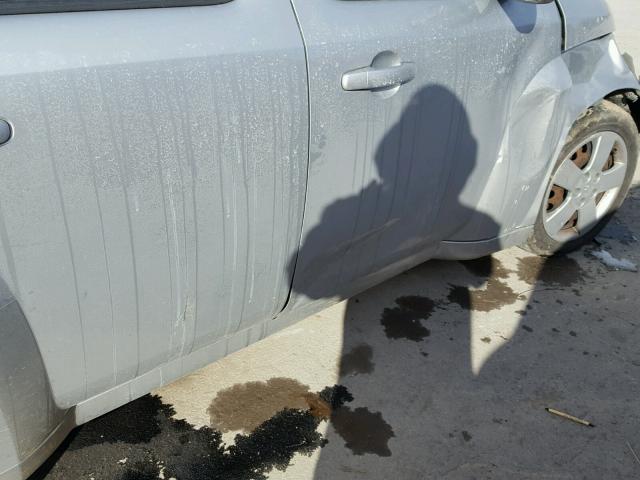 3GNBAAFW3BS639127 - 2011 CHEVROLET HHR LS SILVER photo 10