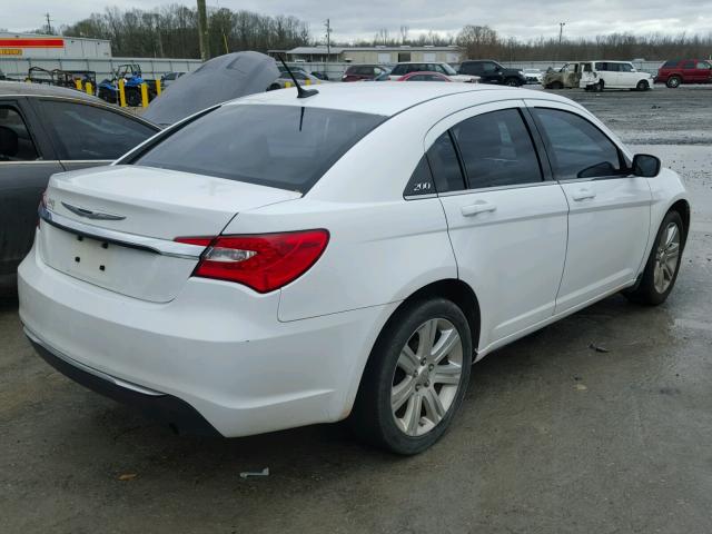 1C3CCBBBXDN699729 - 2013 CHRYSLER 200 TOURIN WHITE photo 4