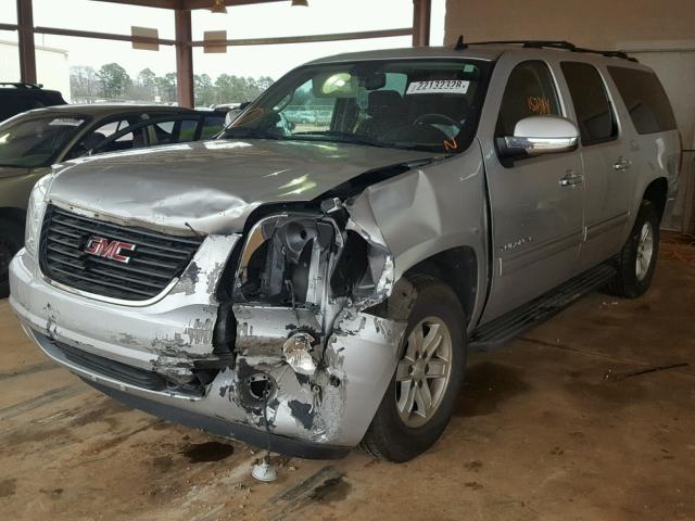 1GKUCHE02AR242693 - 2010 GMC YUKON XL C SILVER photo 2