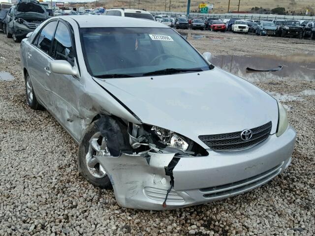 4T1BE32KX2U565342 - 2002 TOYOTA CAMRY LE SILVER photo 1
