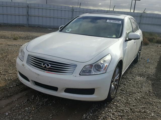 JNKBV61E58M205890 - 2008 INFINITI G35 WHITE photo 2