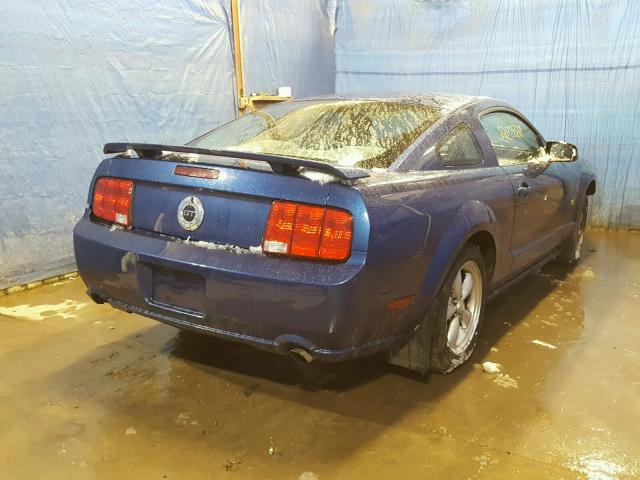 1ZVFT82H375276072 - 2007 FORD MUSTANG GT BLUE photo 4