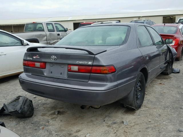 4T1BG22K4VU072331 - 1997 TOYOTA CAMRY CE GRAY photo 4