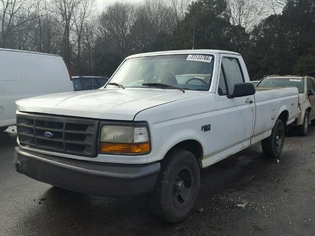 1FTEF15Y7TLB56581 - 1996 FORD F150 WHITE photo 2