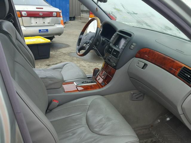 JTHBN30F130115984 - 2003 LEXUS LS 430 SILVER photo 5