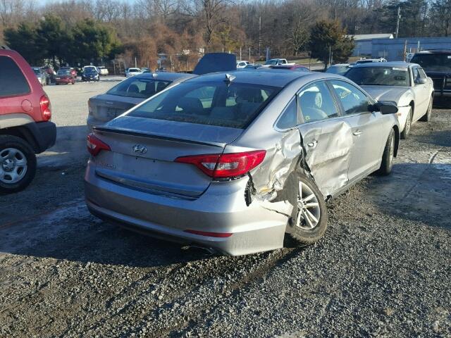 5NPE24AF0GH363566 - 2016 HYUNDAI SONATA SE SILVER photo 4