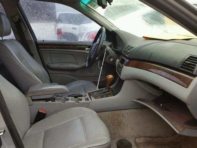 WBAAM3349YCA87979 - 2000 BMW 323 I SILVER photo 5