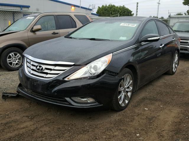 5NPEC4AB2CH408723 - 2012 HYUNDAI SONATA SE BLACK photo 2