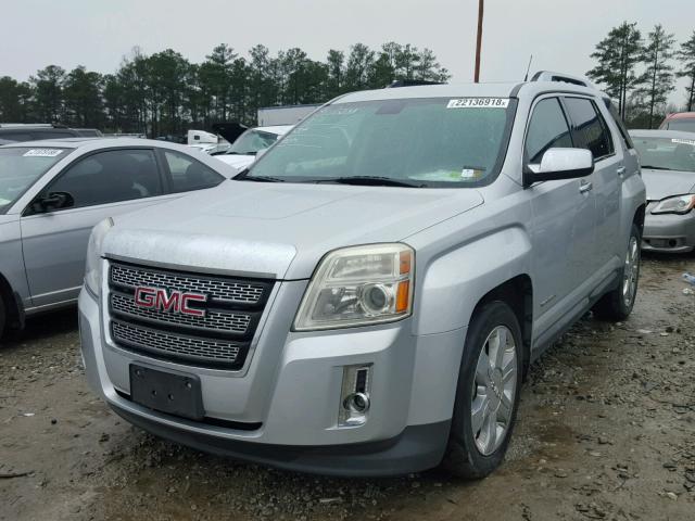 2CTFLHEY4A6356561 - 2010 GMC TERRAIN SL SILVER photo 2