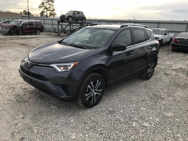 JTMZFREV1HJ105070 - 2017 TOYOTA RAV4 LE GRAY photo 2