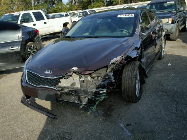 5XXGM4A70FG472535 - 2015 KIA OPTIMA LX MAROON photo 2